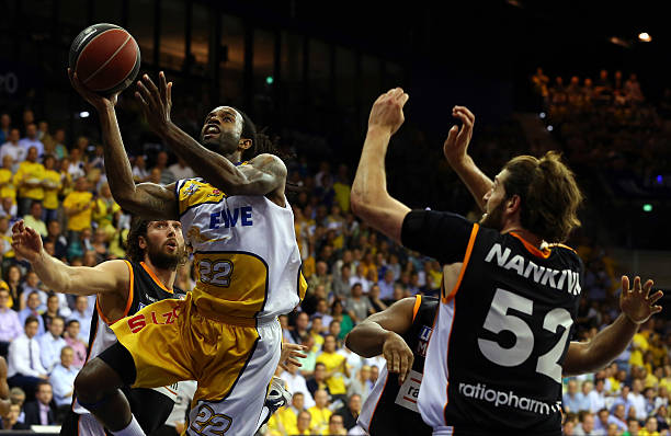 压力巨大的 压力巨大的