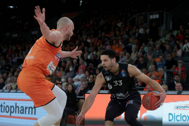 的动机和潜 的动机和潜