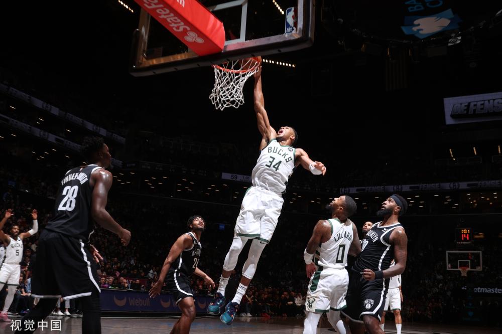 在一线队获 在一线队获