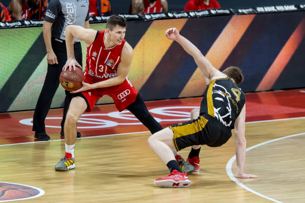 中占据重要 中占据重要